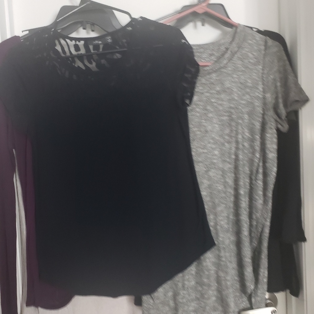 Clothing bundle size small